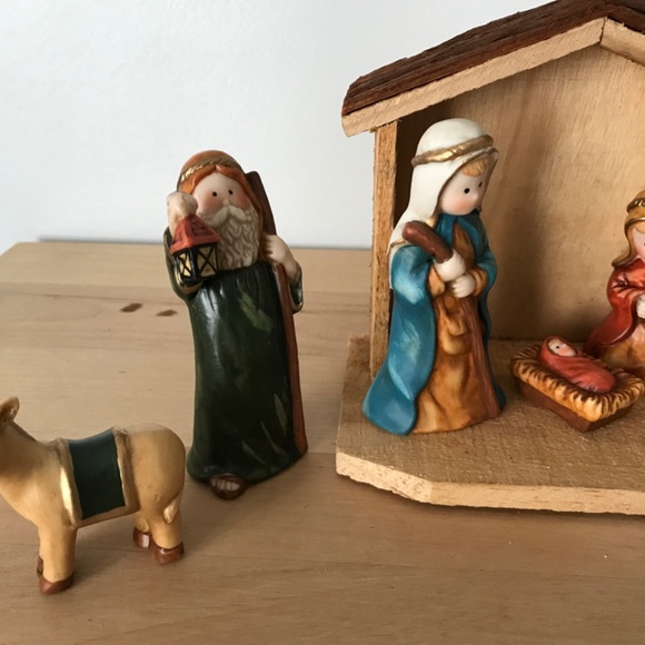 Nativity Set (10 pieces) - Picture 3 of 4
